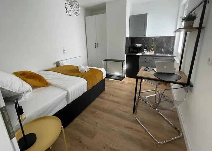 Moor-Home Studio Apartment